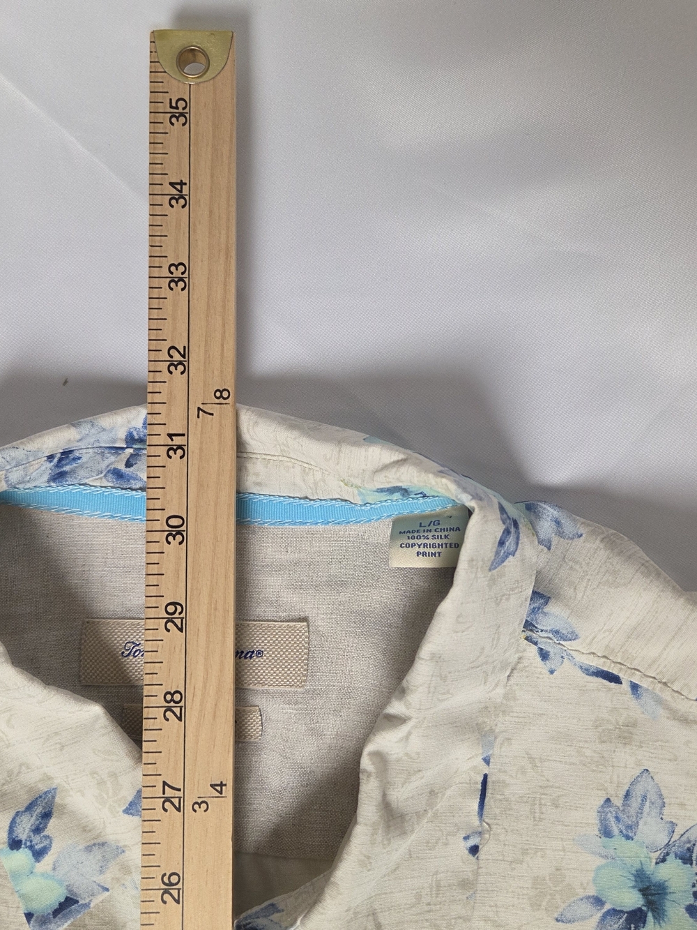 Tommy Bahama Light Beige Short-Sleeve Shirt with Blue Floral Print Large - Picture 6 of 6